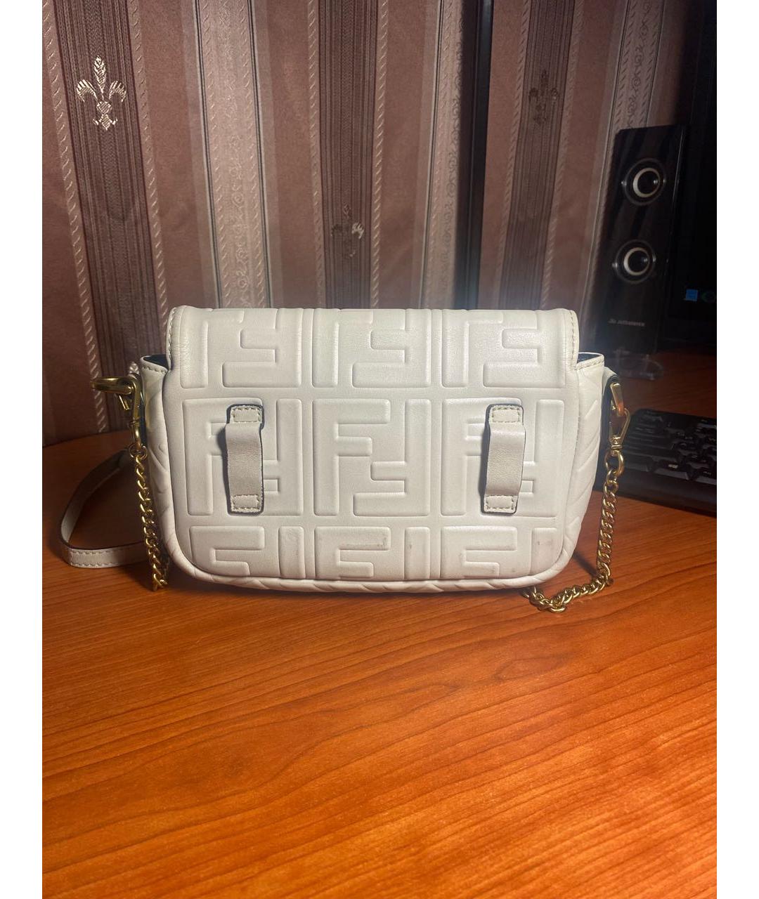 FENDI Белая кожаная сумка через плечо, фото 3
