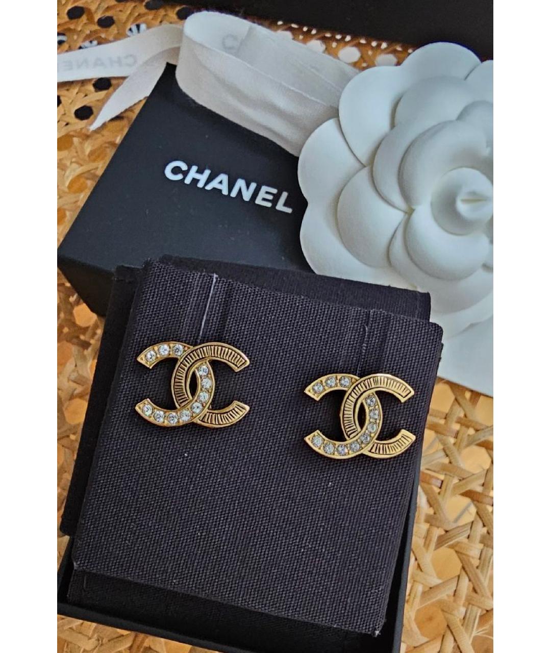 CHANEL Золотые металлические серьги, фото 8