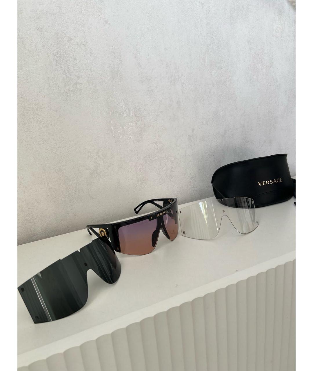 VERSACE Черные пластиковые солнцезащитные очки, фото 6