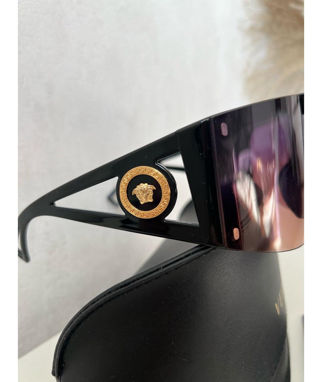 VERSACE Черные пластиковые солнцезащитные очки, фото 3