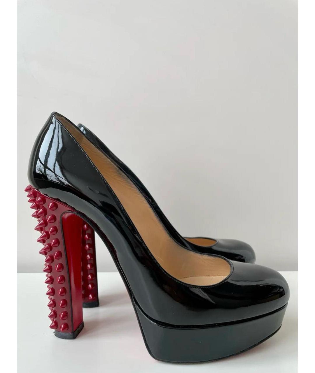 CHRISTIAN LOUBOUTIN Черные туфли из лакированной кожи, фото 9