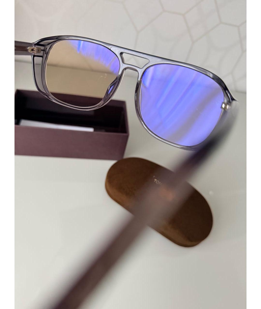 TOM FORD Серые пластиковые солнцезащитные очки, фото 3