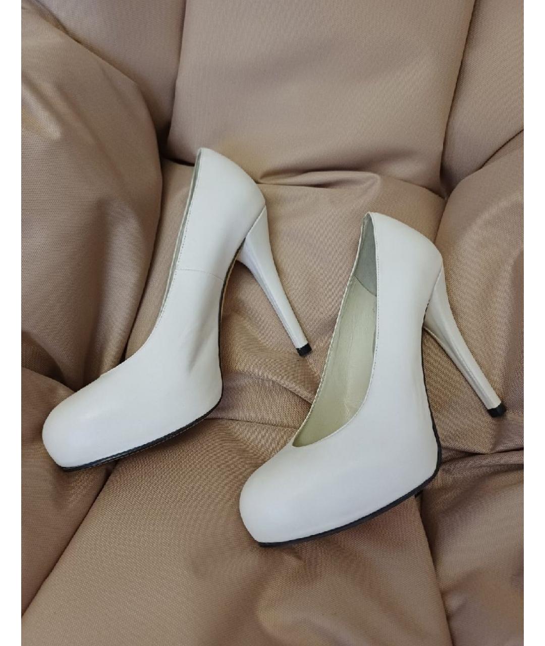 STUART WEITZMAN Белые кожаные туфли, фото 2