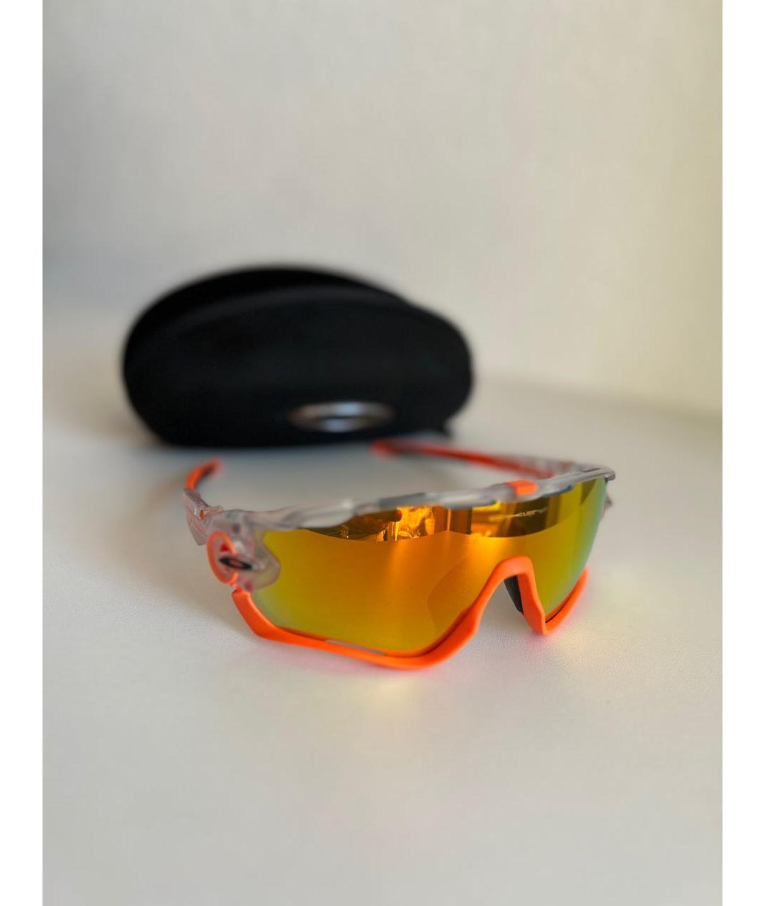OAKLEY Оранжевое пластиковые солнцезащитные очки, фото 5