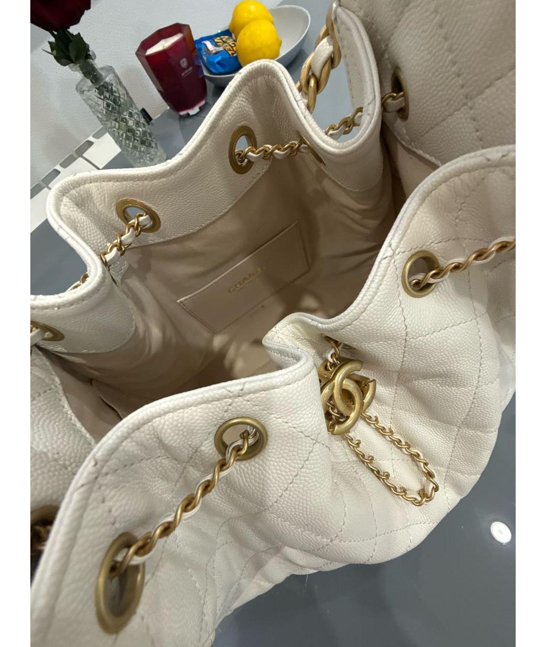 CHANEL Белая кожаная сумка через плечо, фото 5
