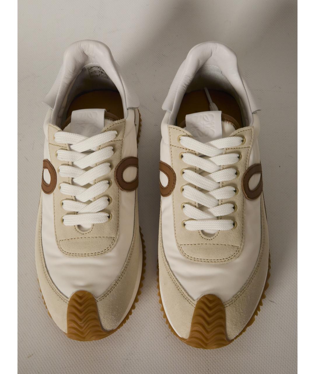 LOEWE Бежевые замшевые кроссовки, фото 5