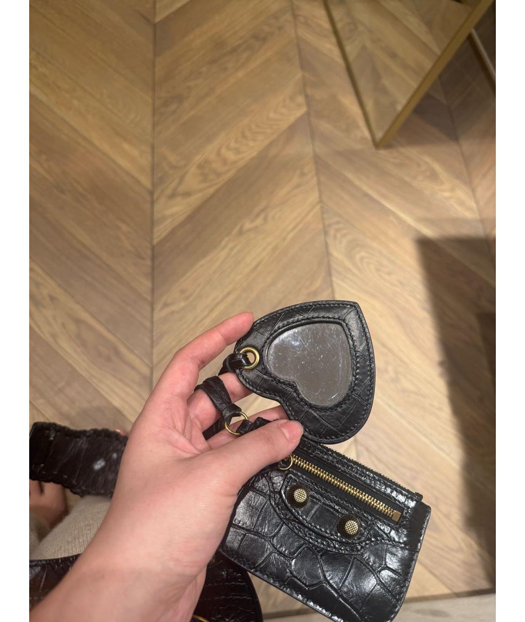 BALENCIAGA Черная сумка через плечо из лакированной кожи, фото 4