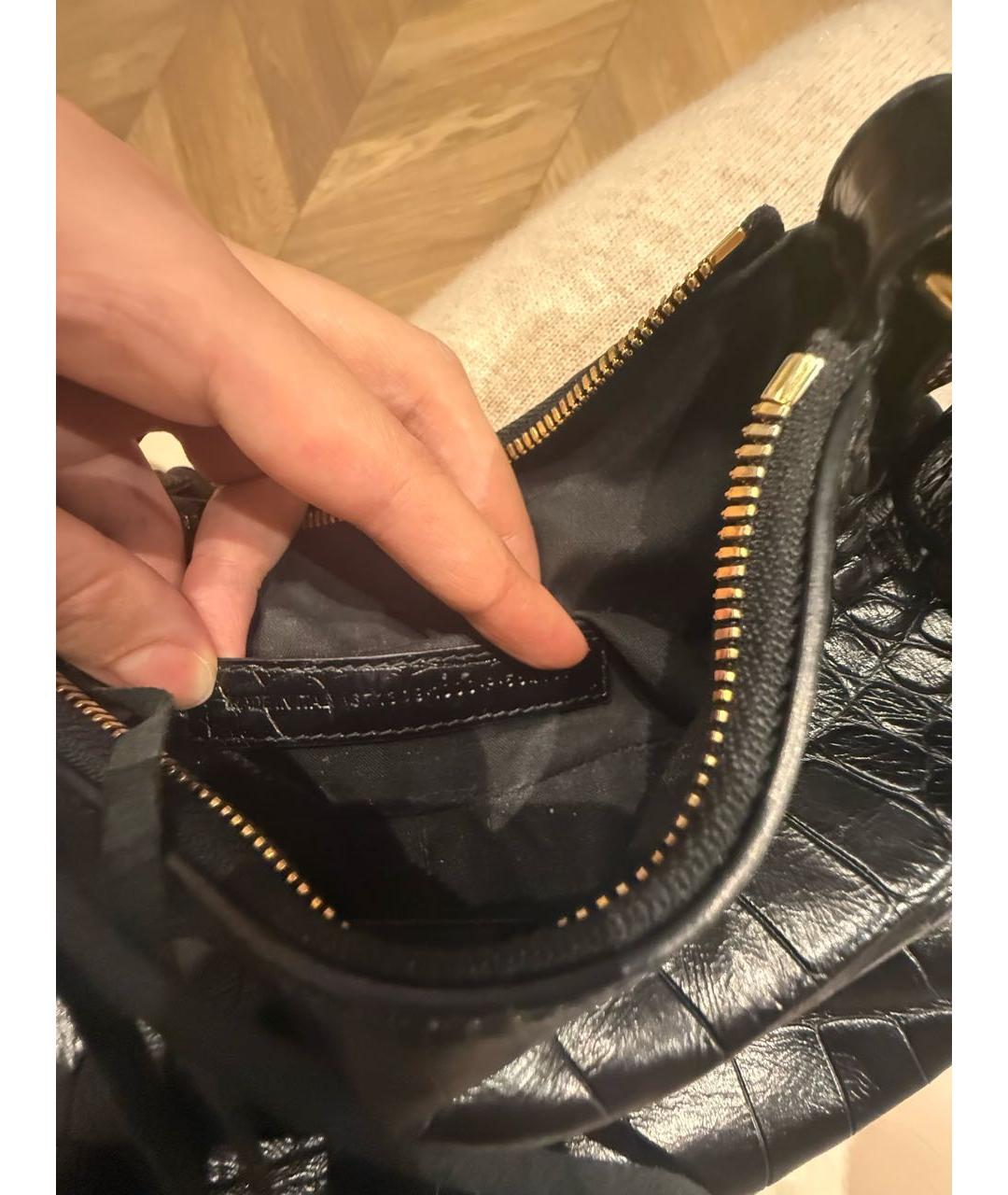 BALENCIAGA Черная сумка через плечо из лакированной кожи, фото 5