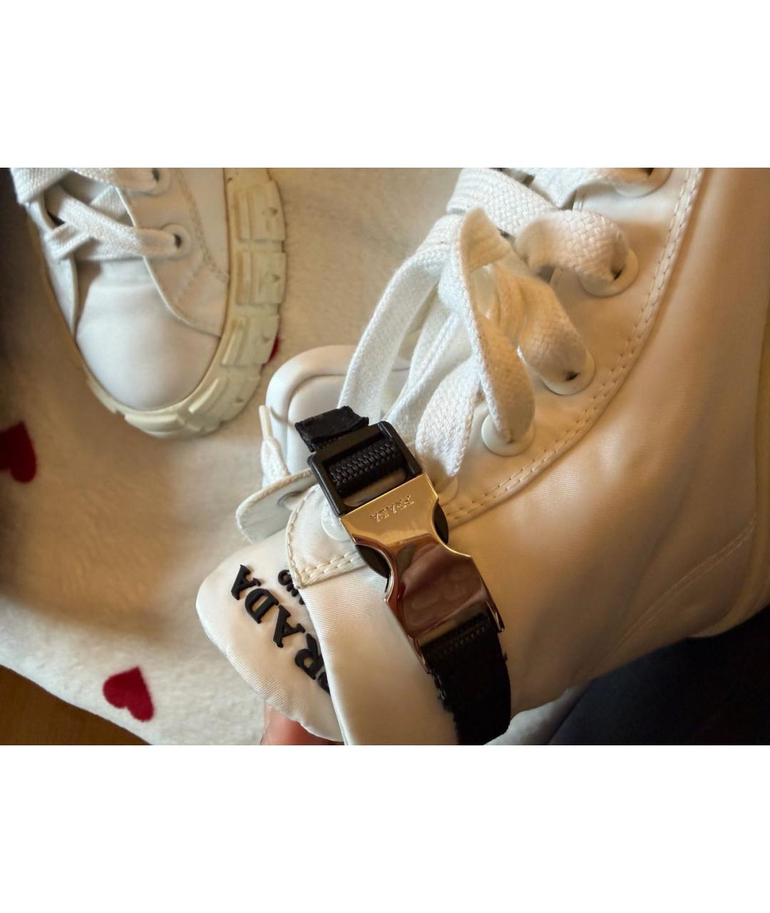 PRADA Белые кеды, фото 3