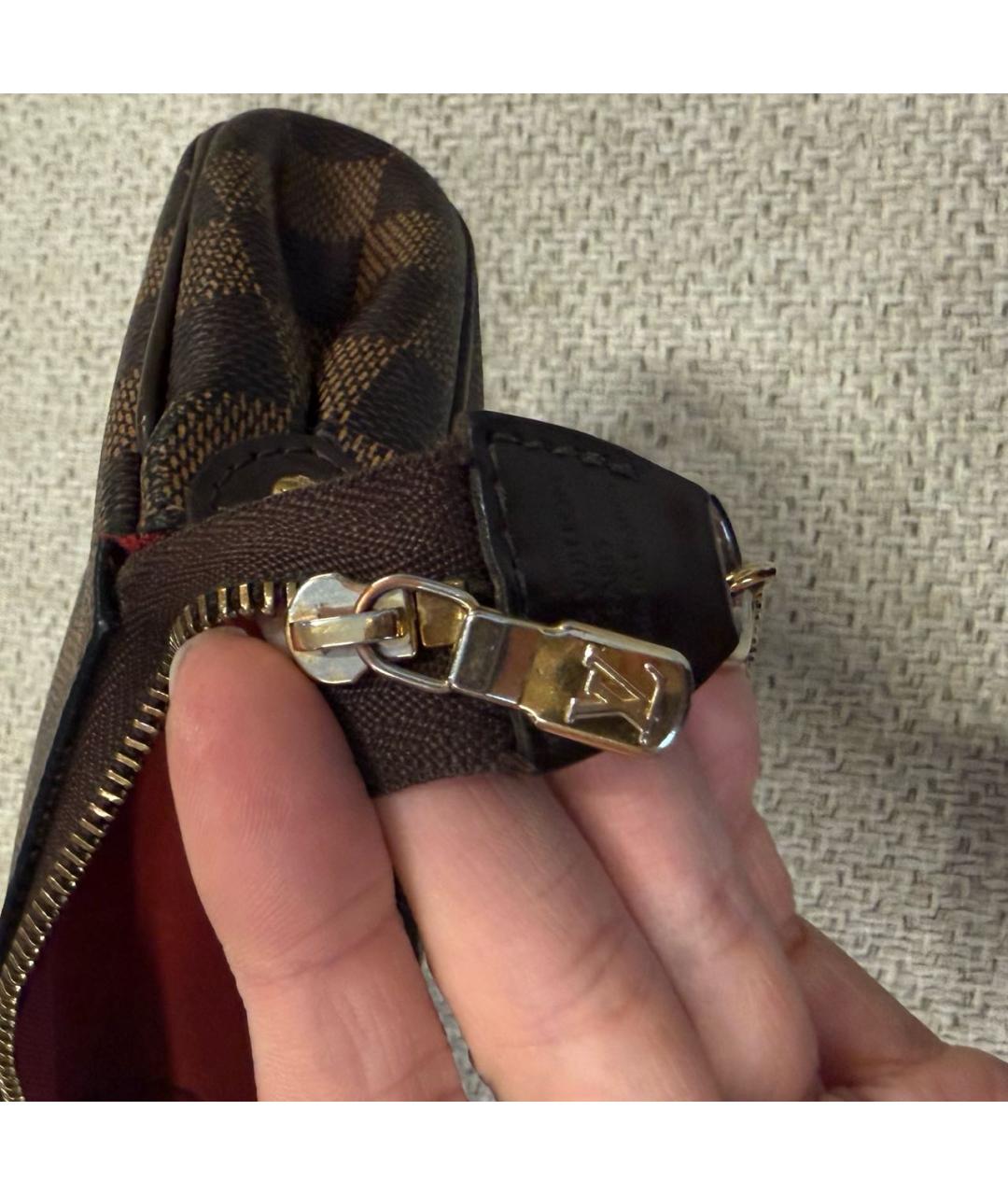 LOUIS VUITTON Коричневая пелетеная сумка через плечо, фото 5