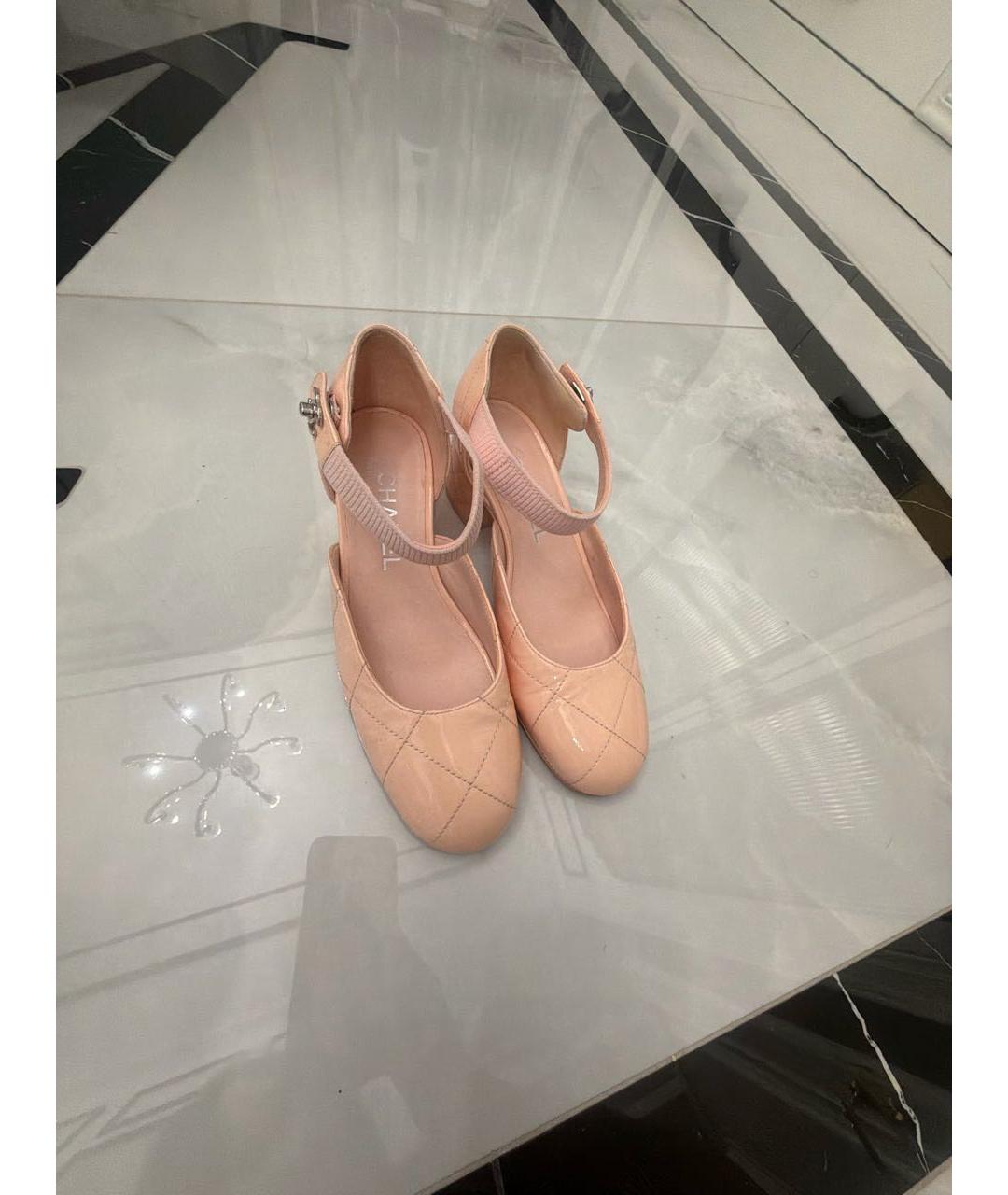 CHANEL Розовые туфли из лакированной кожи, фото 3