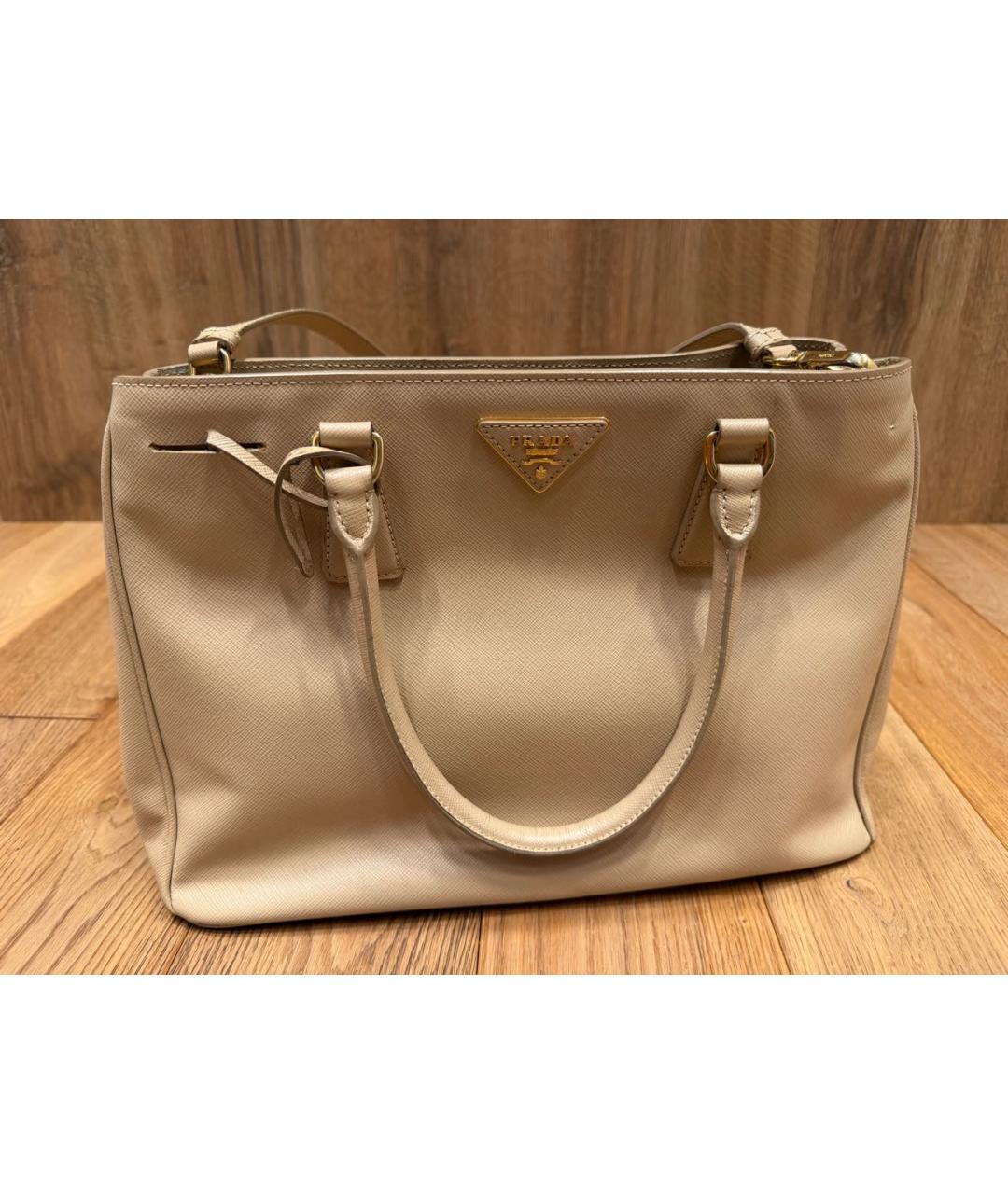 PRADA Бежевая кожаная сумка с короткими ручками, фото 8