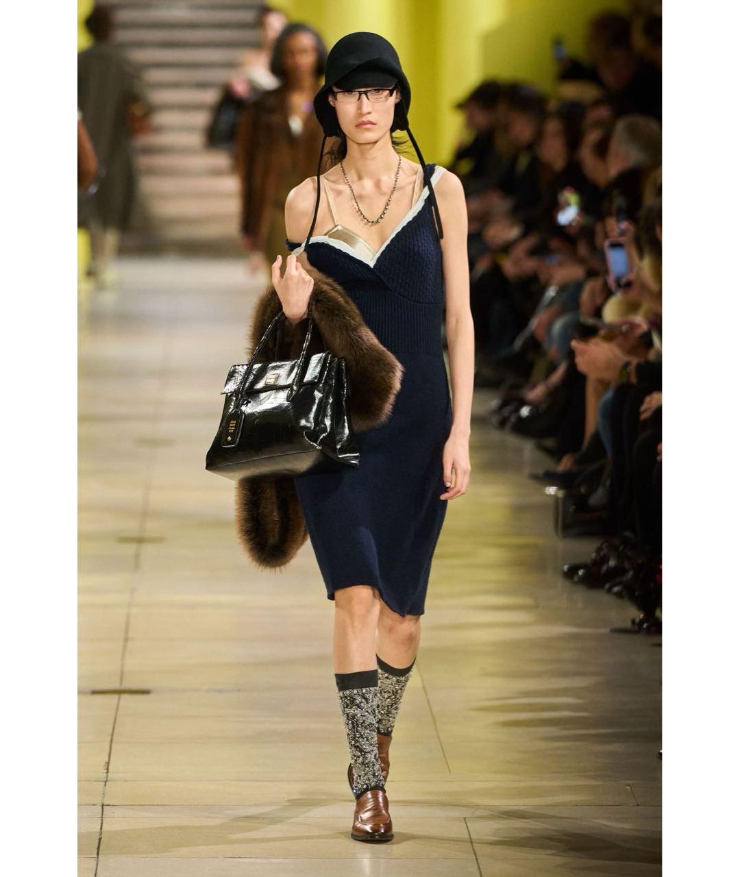 MIU MIU Черная кожаная сумка тоут, фото 5