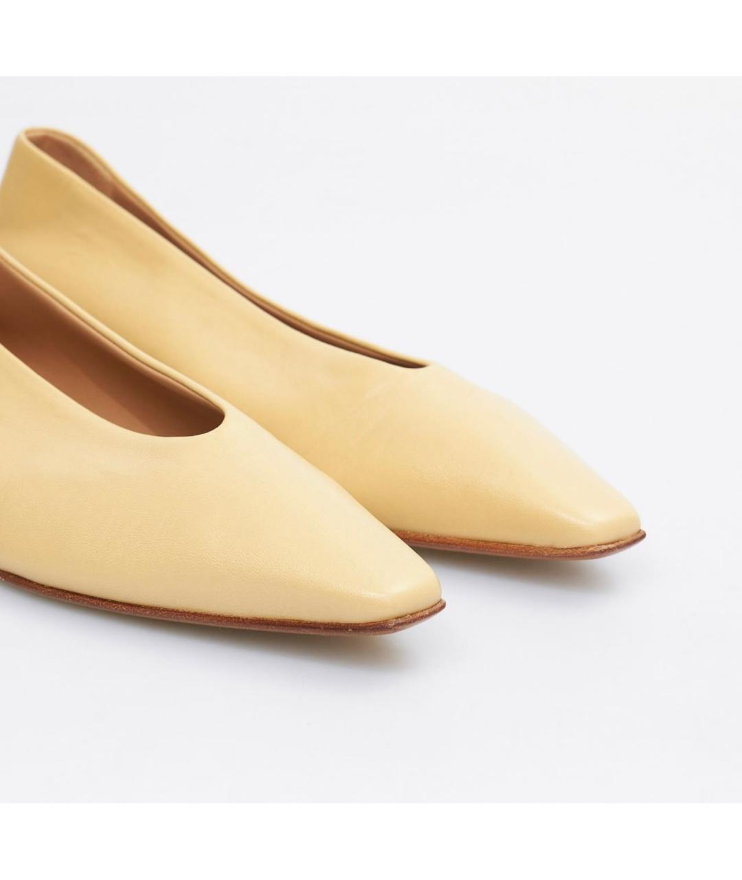 BOTTEGA VENETA Бежевые кожаные балетки, фото 3