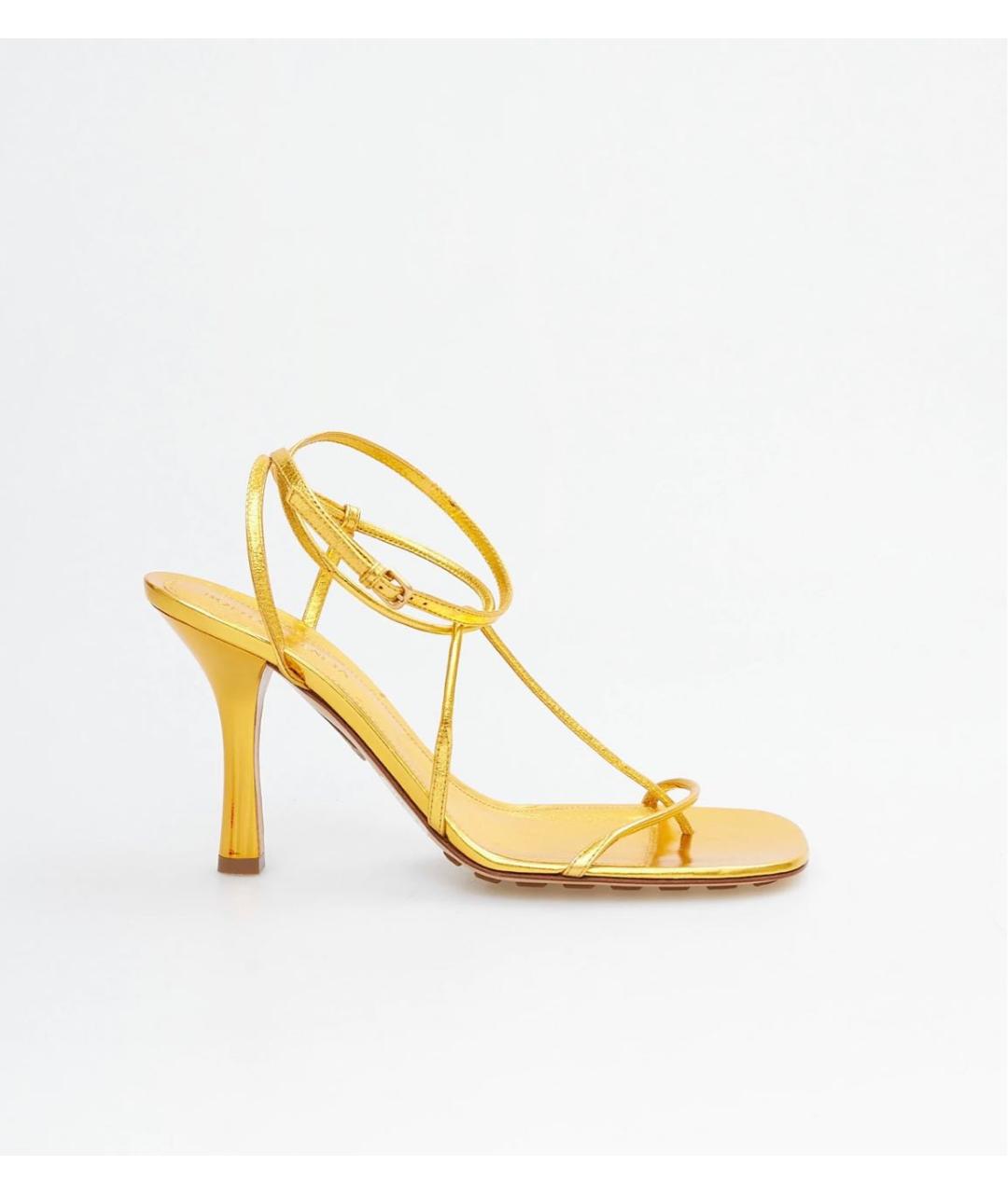 BOTTEGA VENETA Золотые кожаные босоножки, фото 5