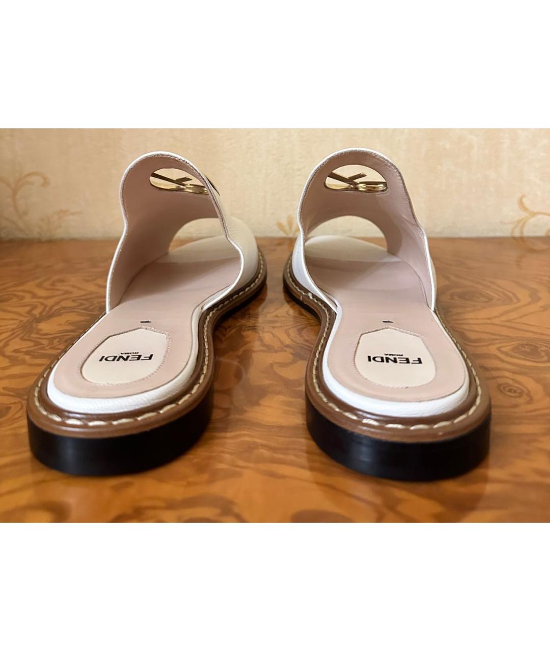 FENDI Белые кожаные шлепанцы, фото 4