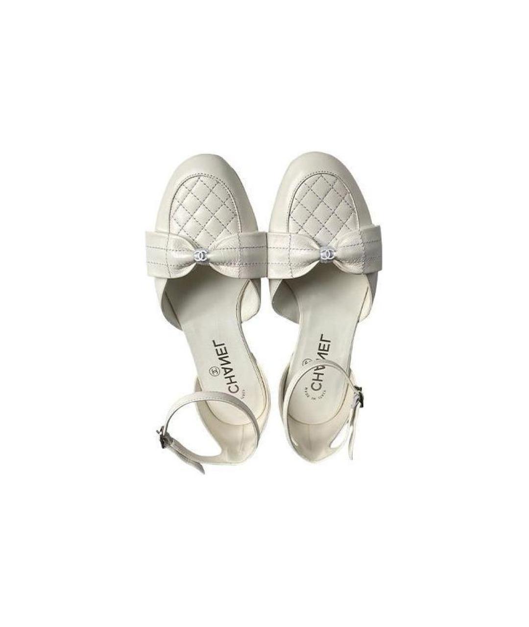 CHANEL Белые кожаные туфли, фото 4