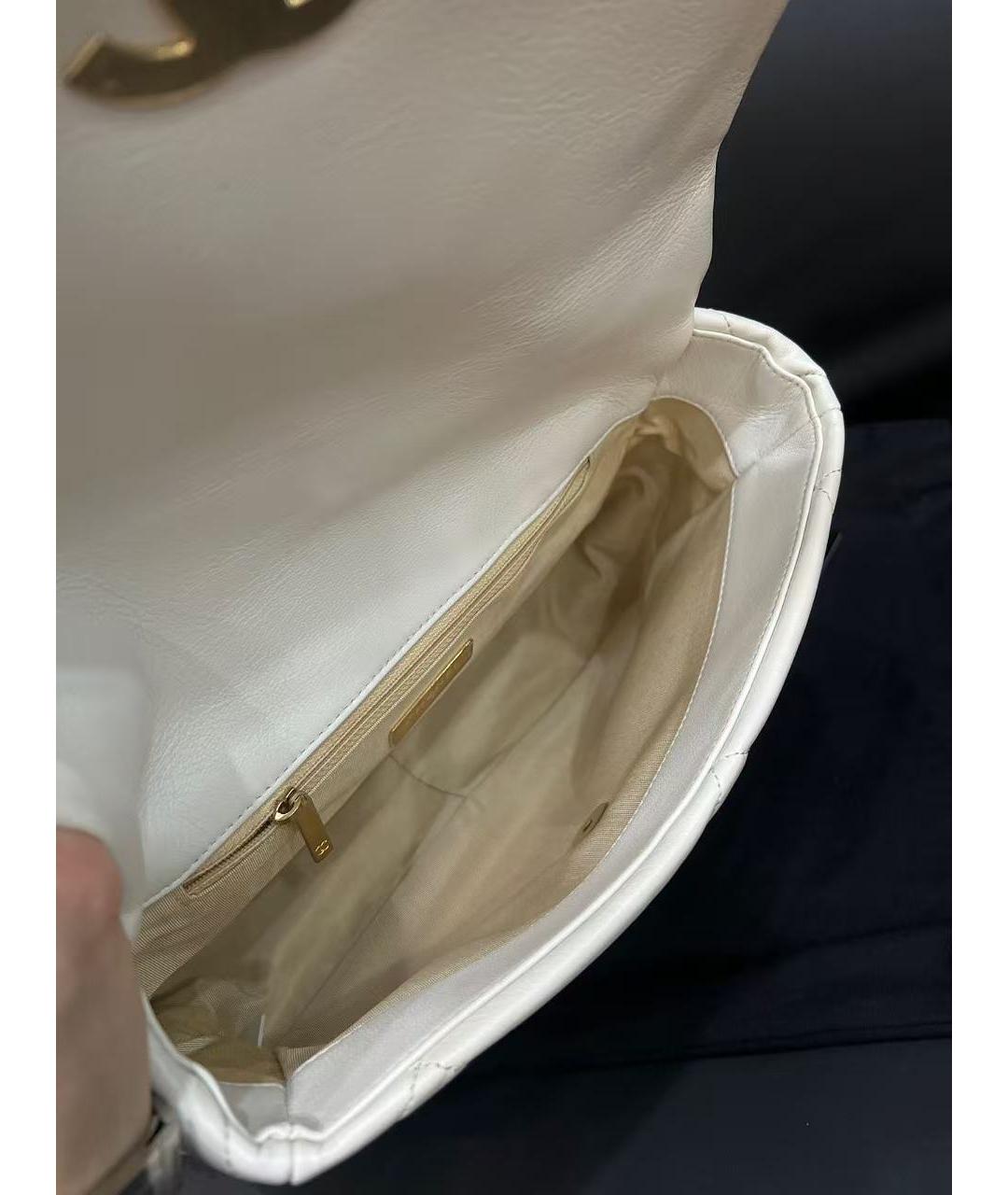 CHANEL Белая кожаная сумка через плечо, фото 6