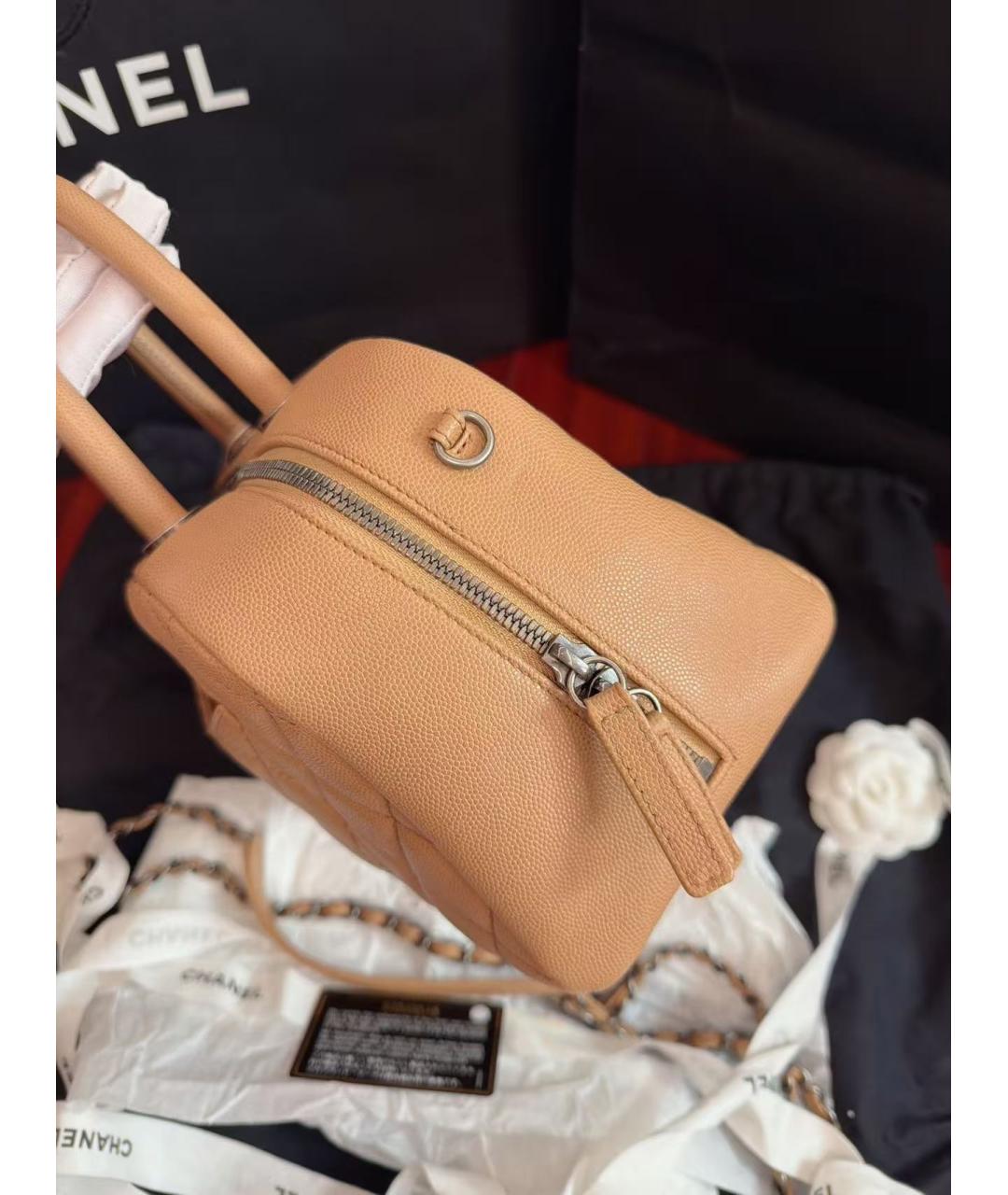 CHANEL Кожаная сумка через плечо, фото 5