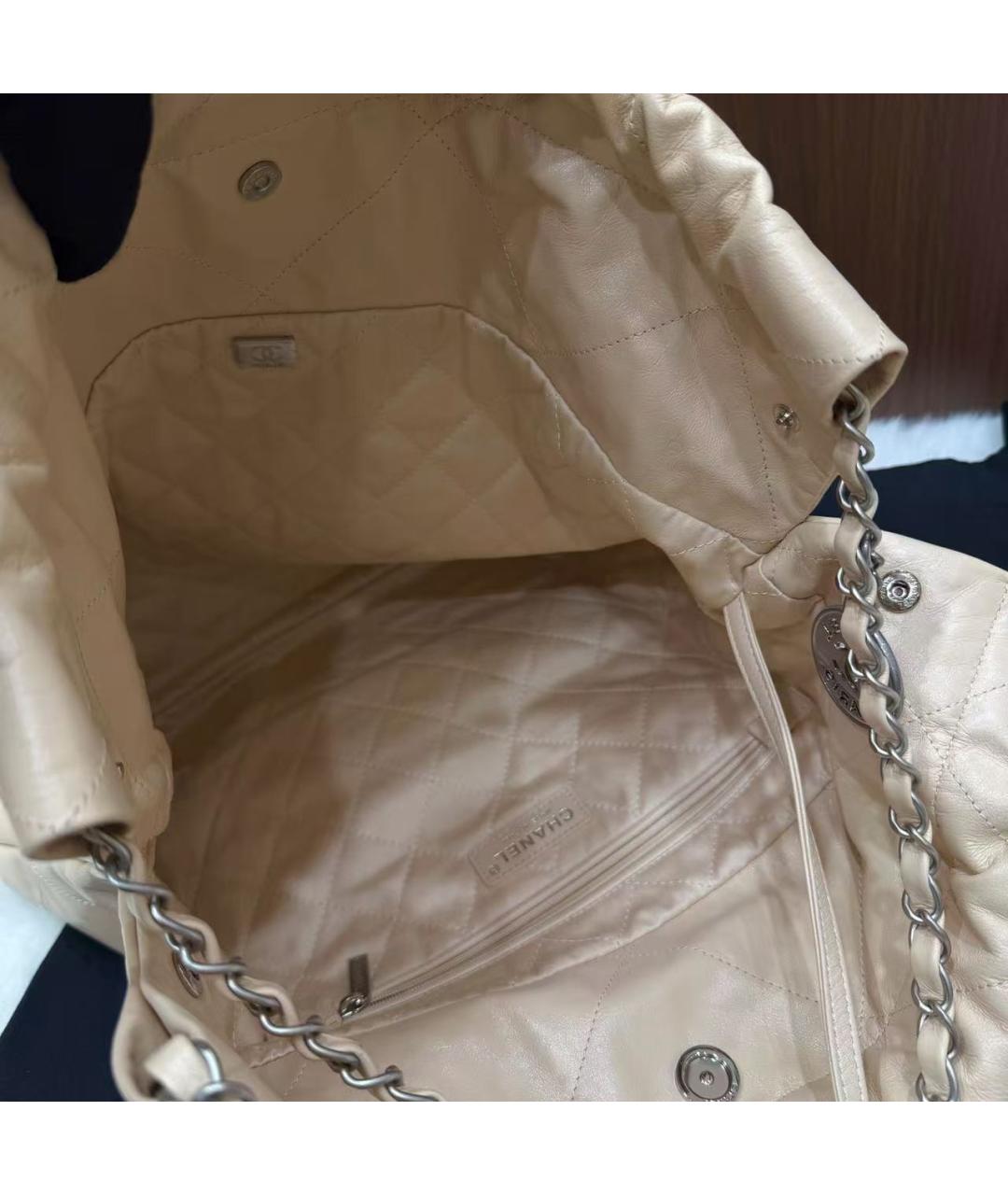 CHANEL Бежевая кожаная сумка через плечо, фото 6