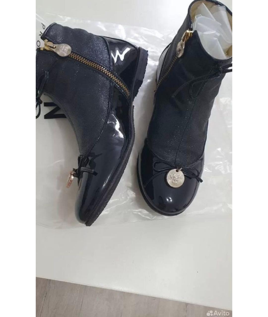 VERSACE Черные ботинки из лакированной кожи, фото 4