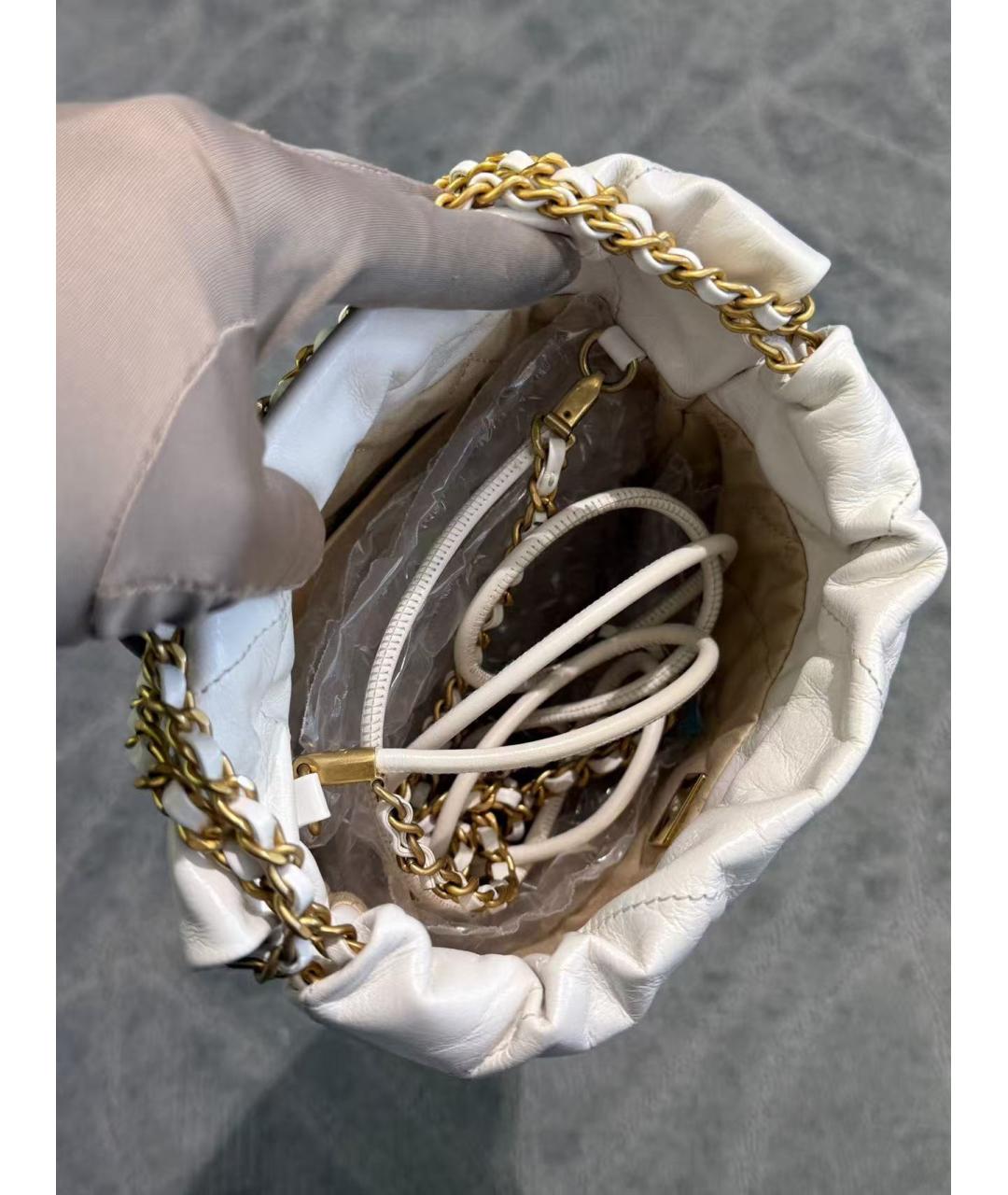 CHANEL Белая кожаная сумка через плечо, фото 7