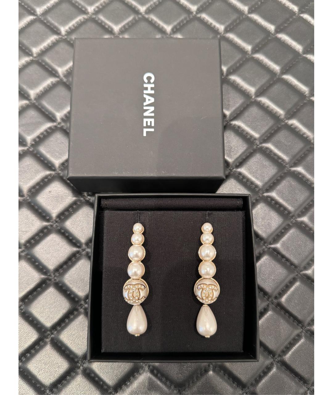 CHANEL Белые жемчужные серьги, фото 7