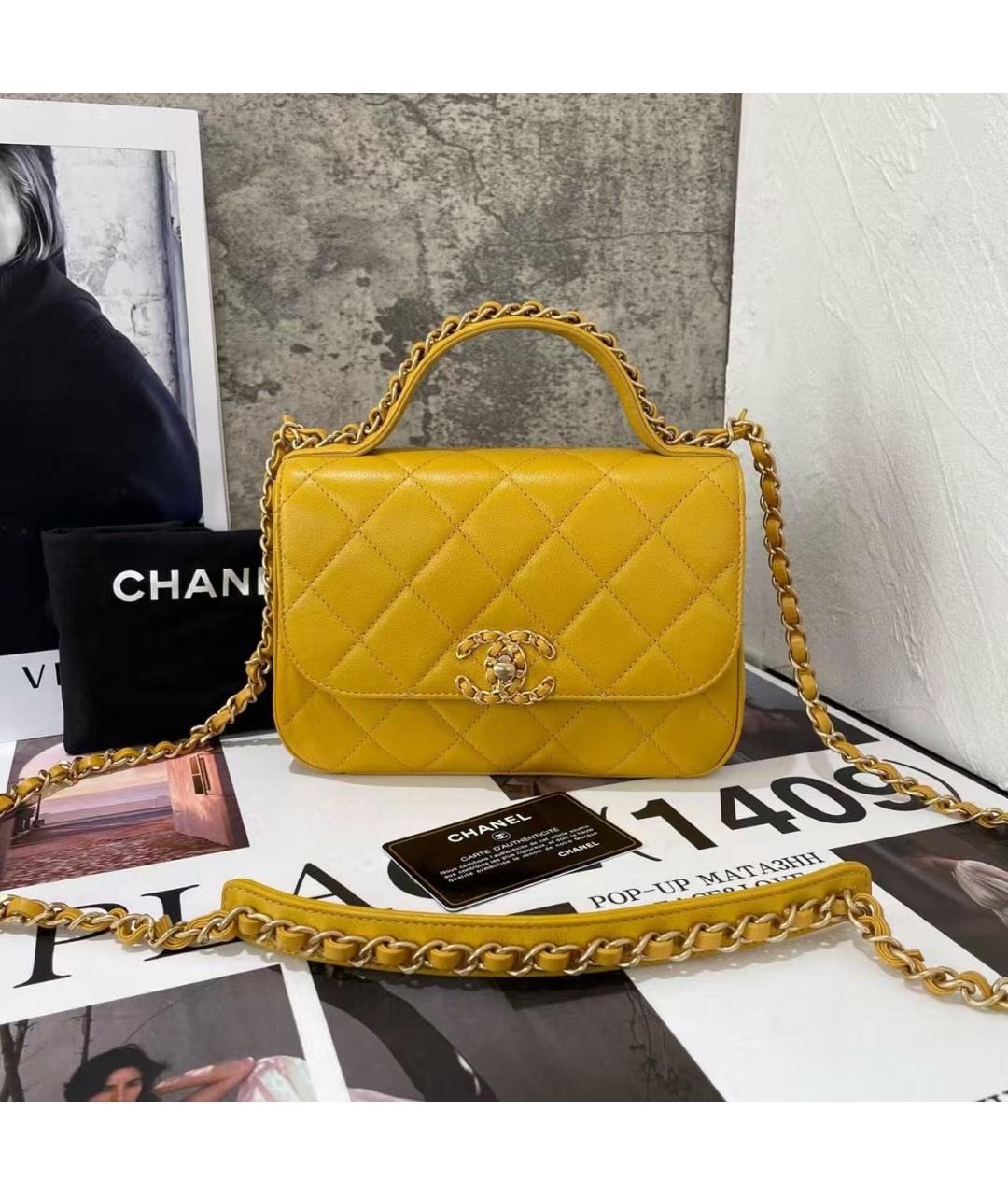 CHANEL Горчичная кожаная сумка через плечо, фото 2