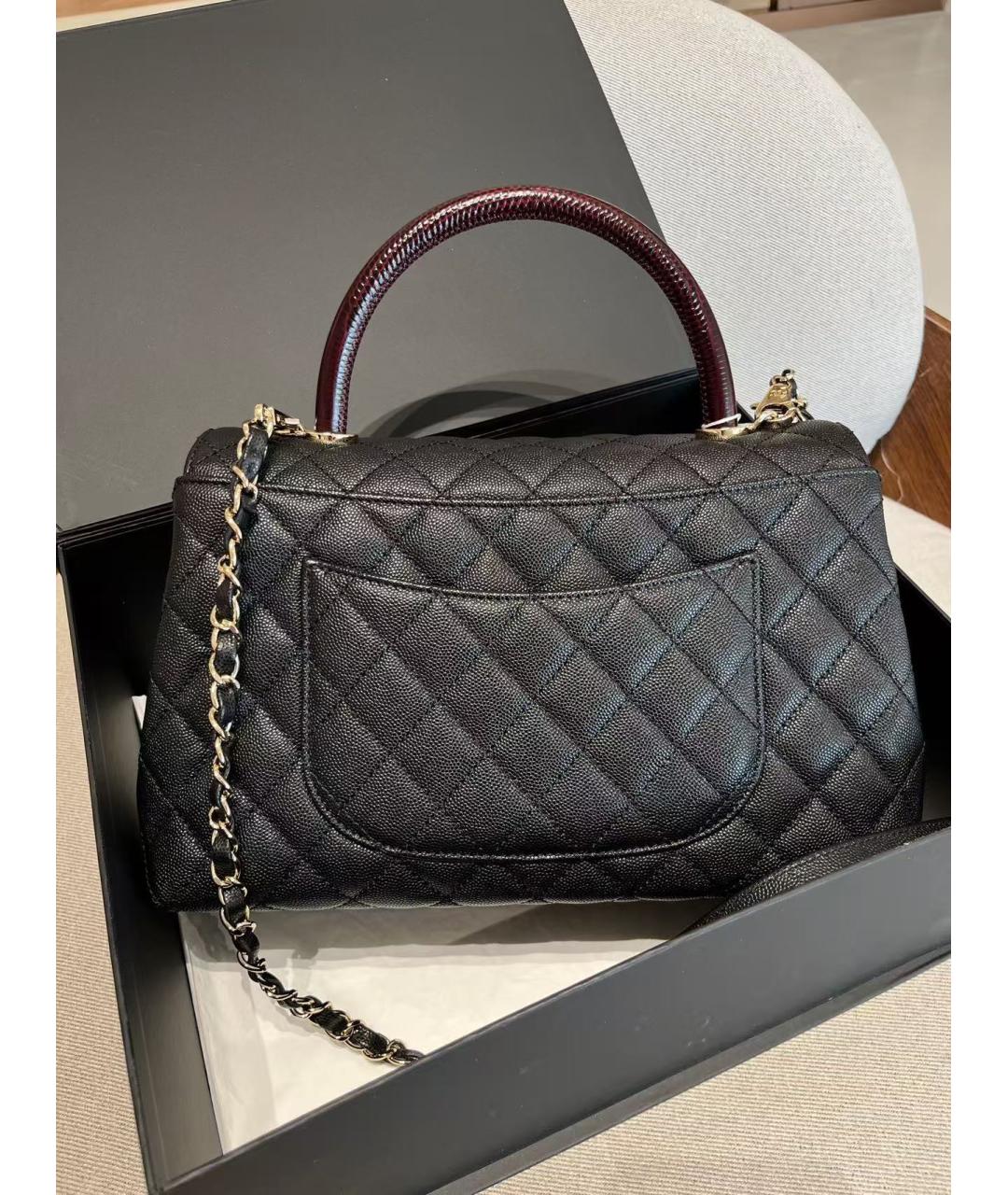 CHANEL Черная кожаная сумка с короткими ручками, фото 3