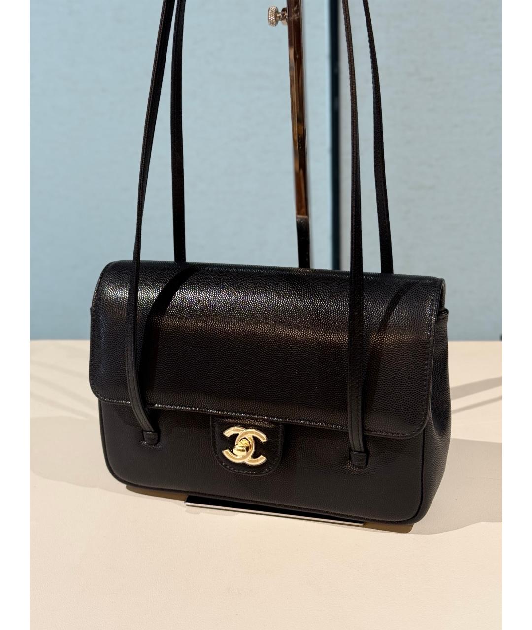CHANEL Черная кожаная сумка с короткими ручками, фото 3