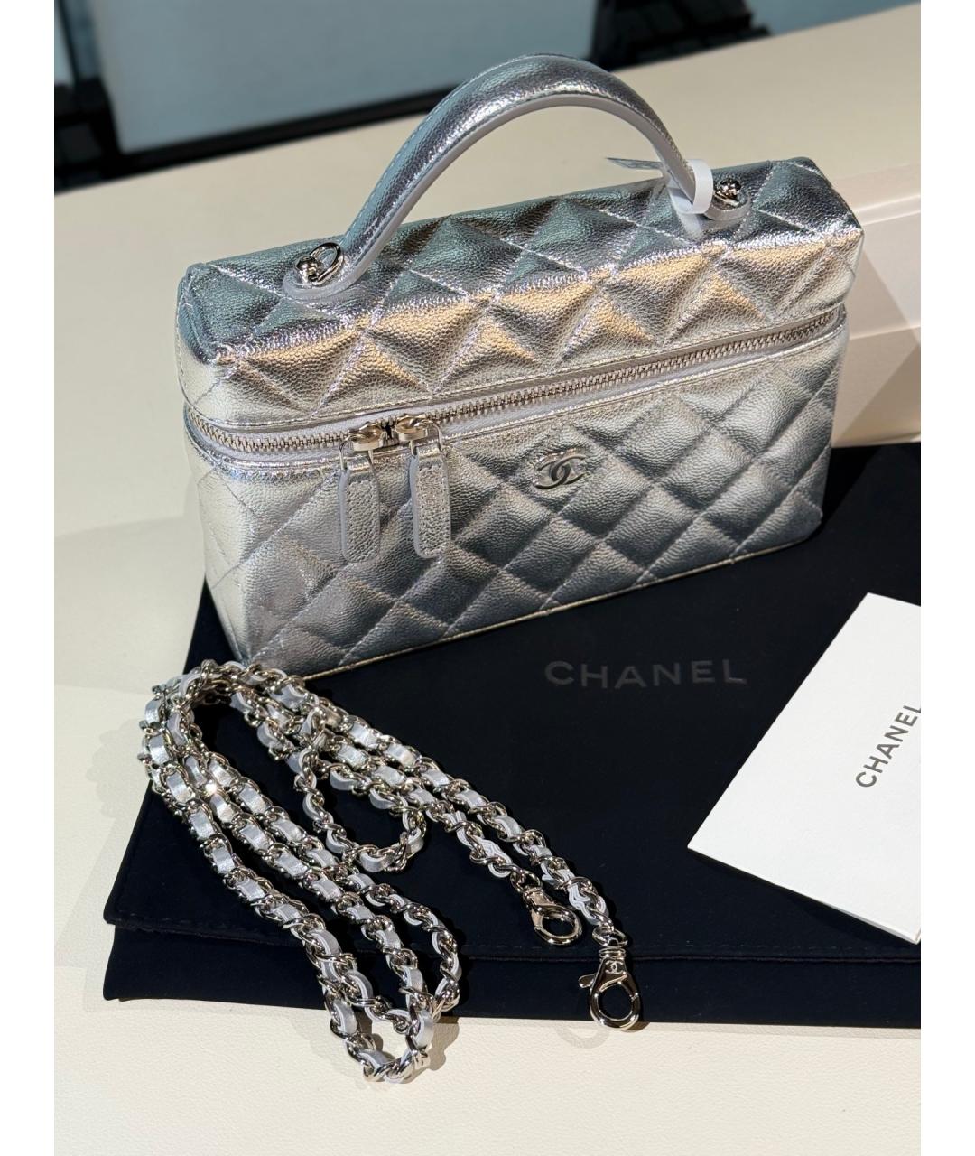 CHANEL Серебряная кожаная сумка через плечо, фото 2