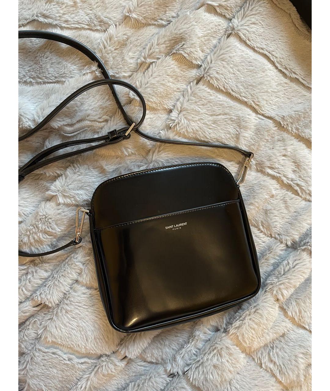 SAINT LAURENT Черная сумка на плечо из лакированной кожи, фото 2