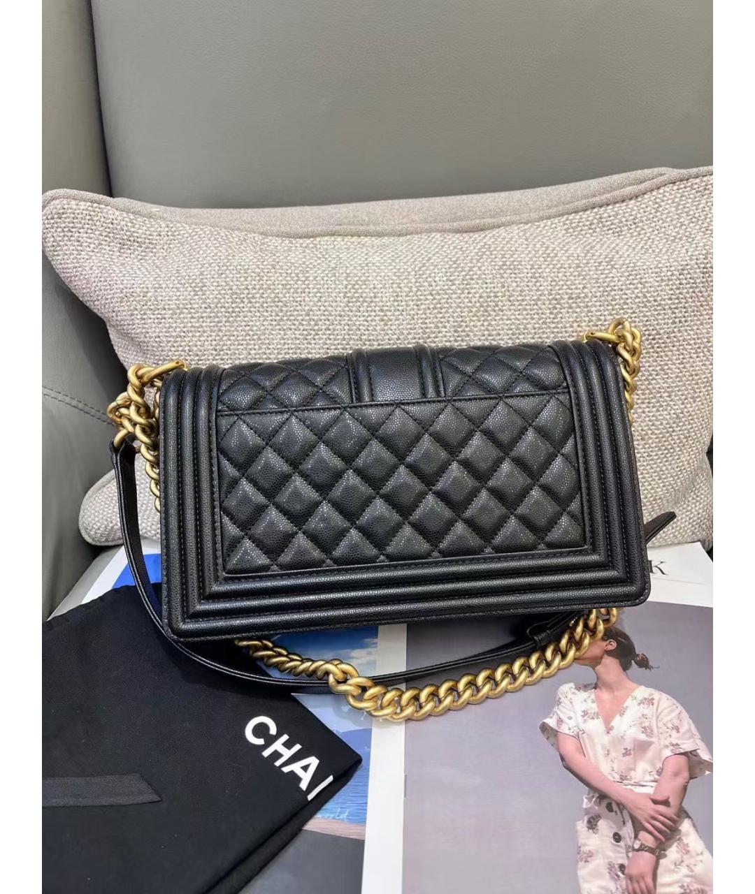 CHANEL Черная кожаная сумка через плечо, фото 2