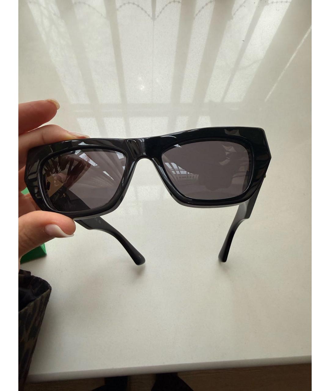 BOTTEGA VENETA Черные пластиковые солнцезащитные очки, фото 4