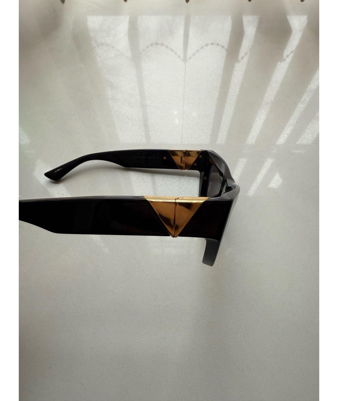 BOTTEGA VENETA Черные пластиковые солнцезащитные очки, фото 2