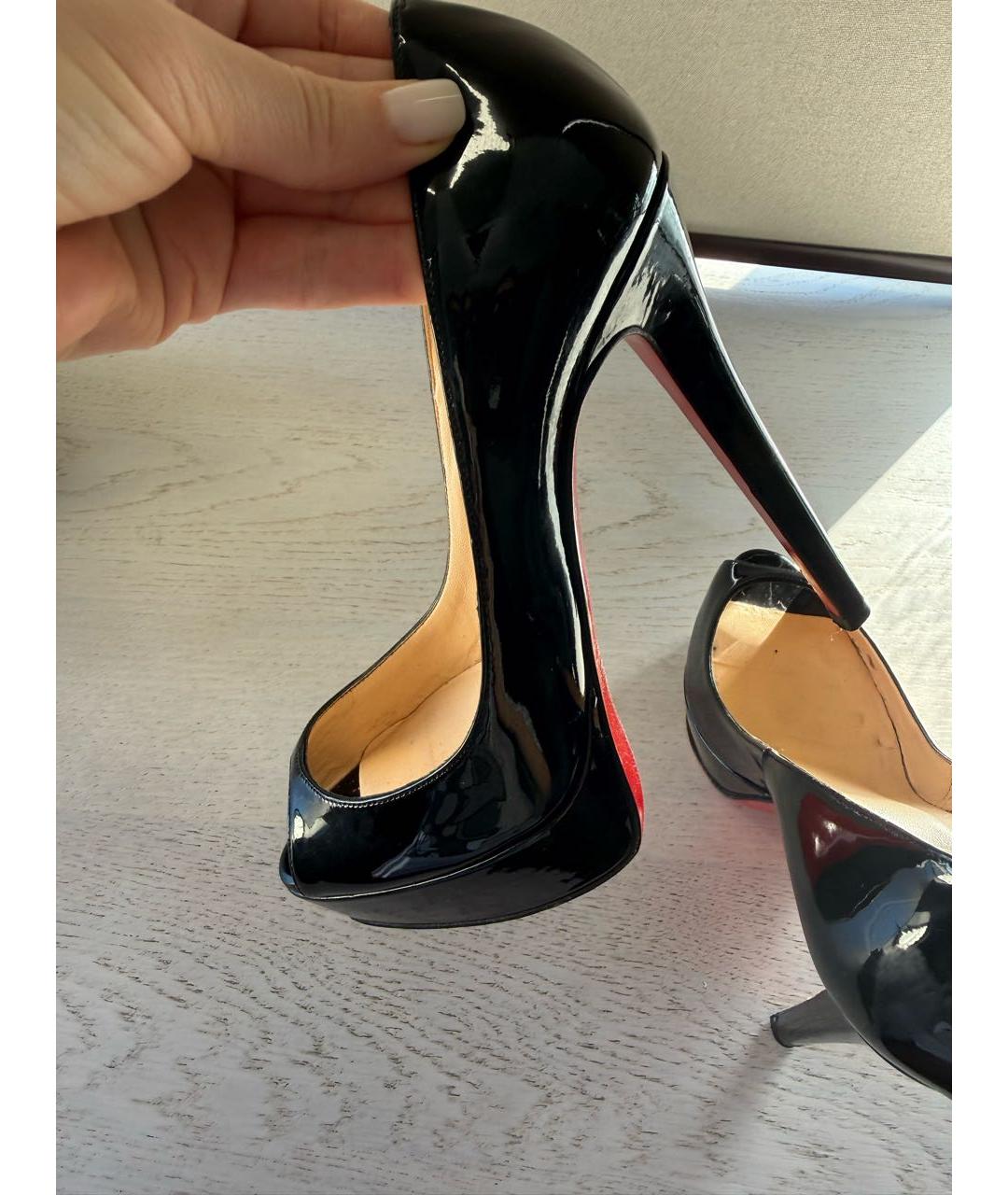 CHRISTIAN LOUBOUTIN Черные туфли из лакированной кожи, фото 5