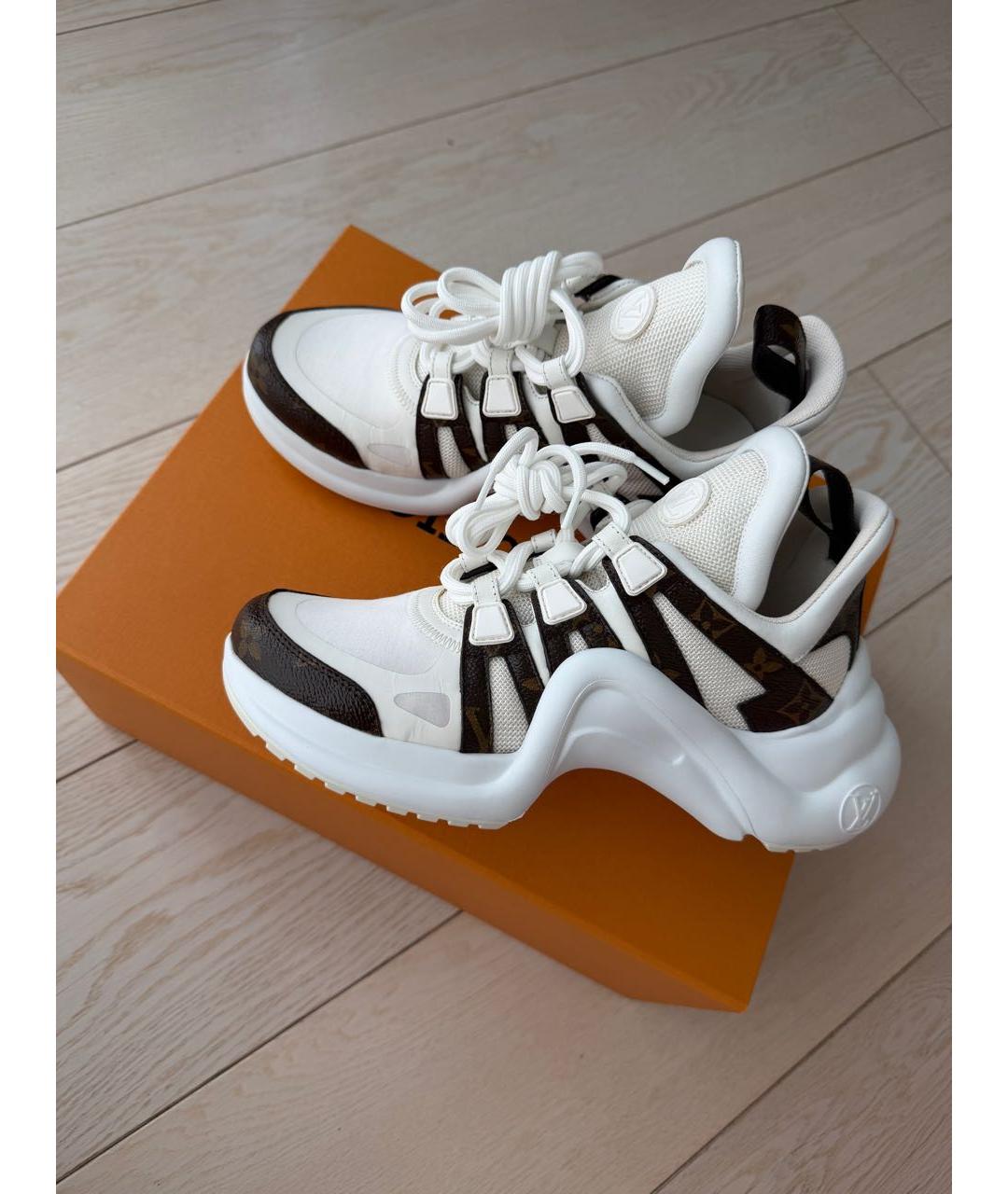 LOUIS VUITTON Белые кожаные кроссовки, фото 5