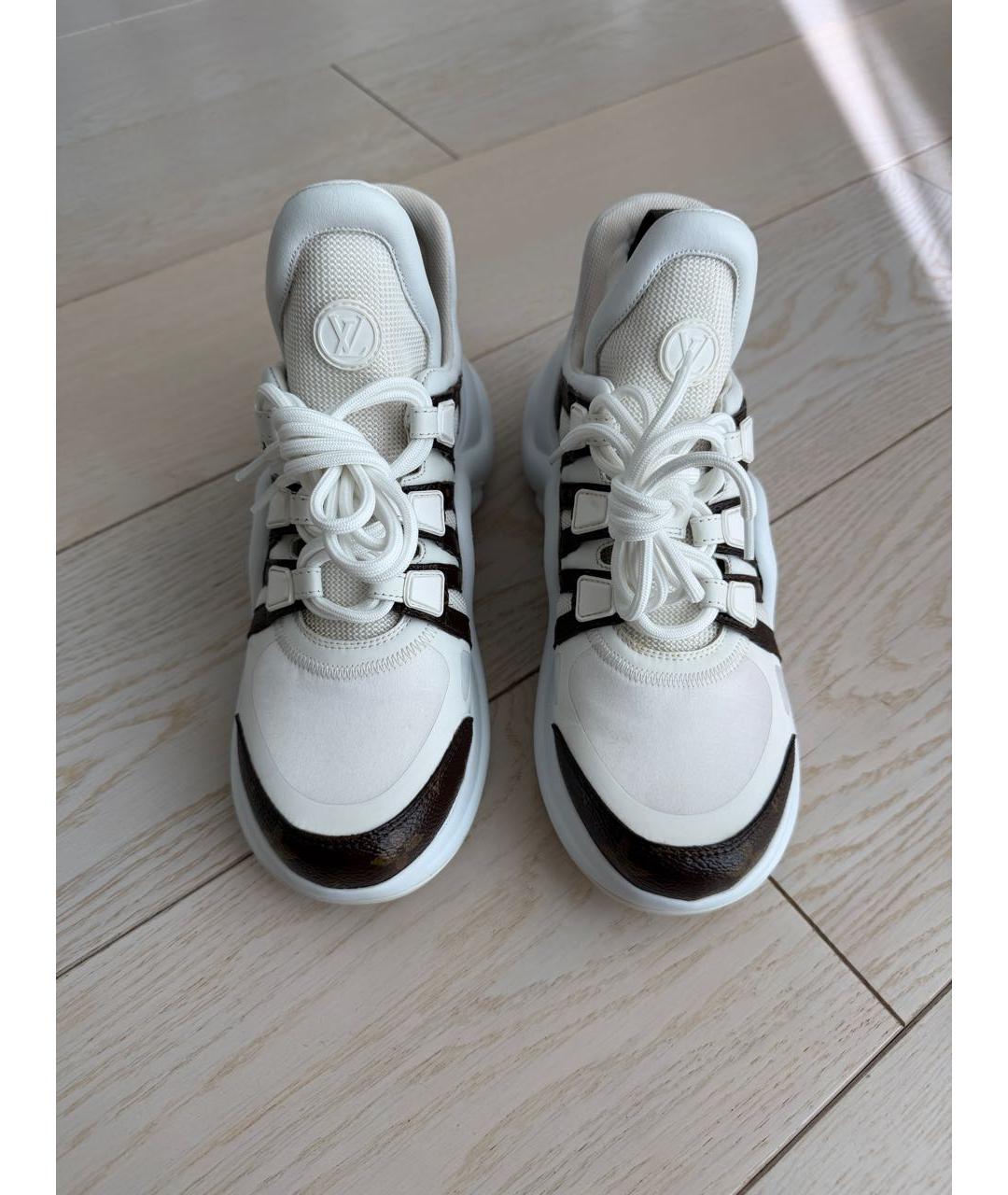 LOUIS VUITTON Белые кожаные кроссовки, фото 2