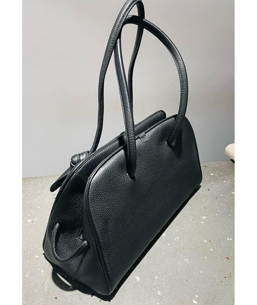 JACQUEMUS Черная кожаная сумка с короткими ручками, фото 2