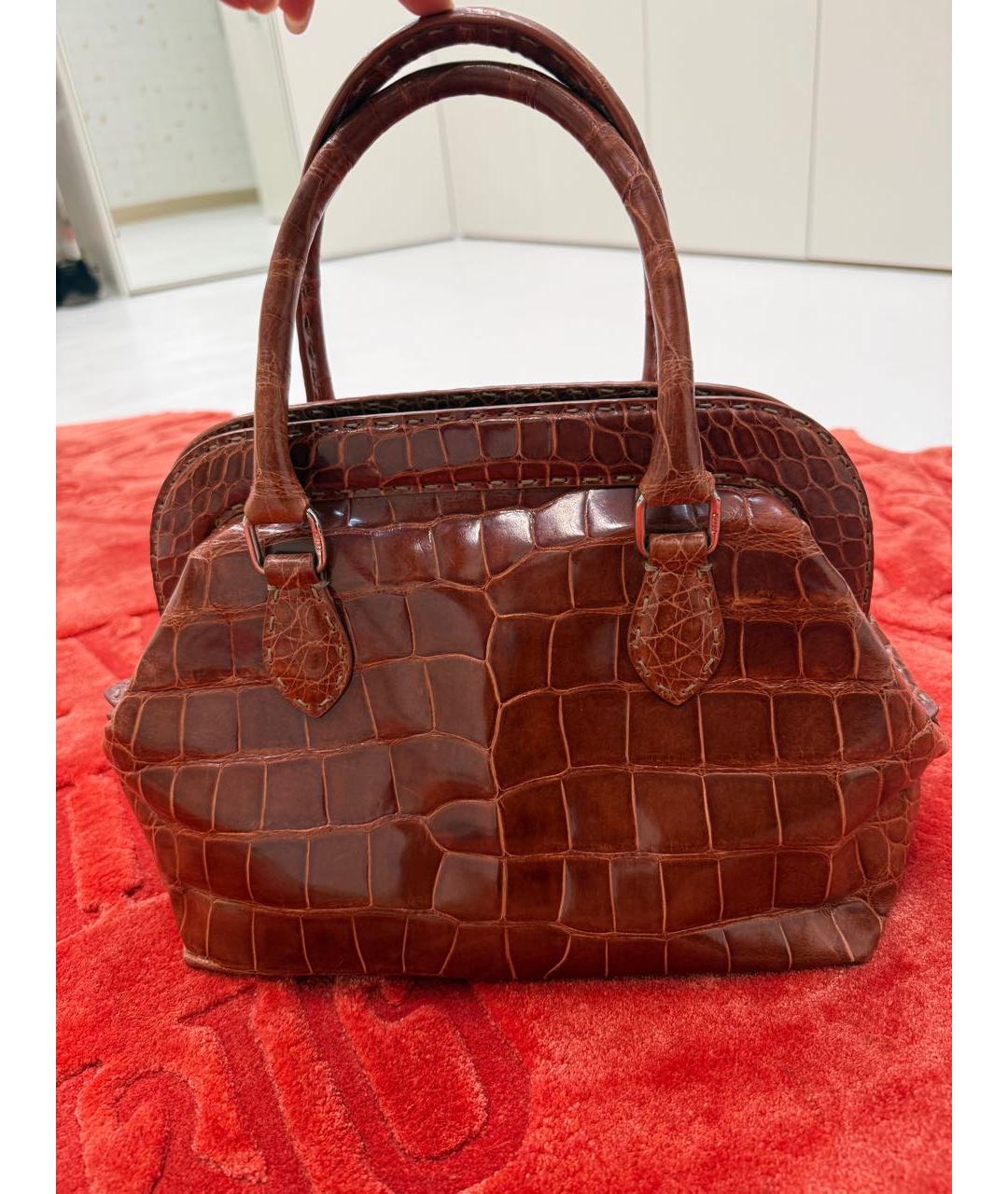 FENDI Коричневая сумка с короткими ручками из экзотической кожи, фото 8