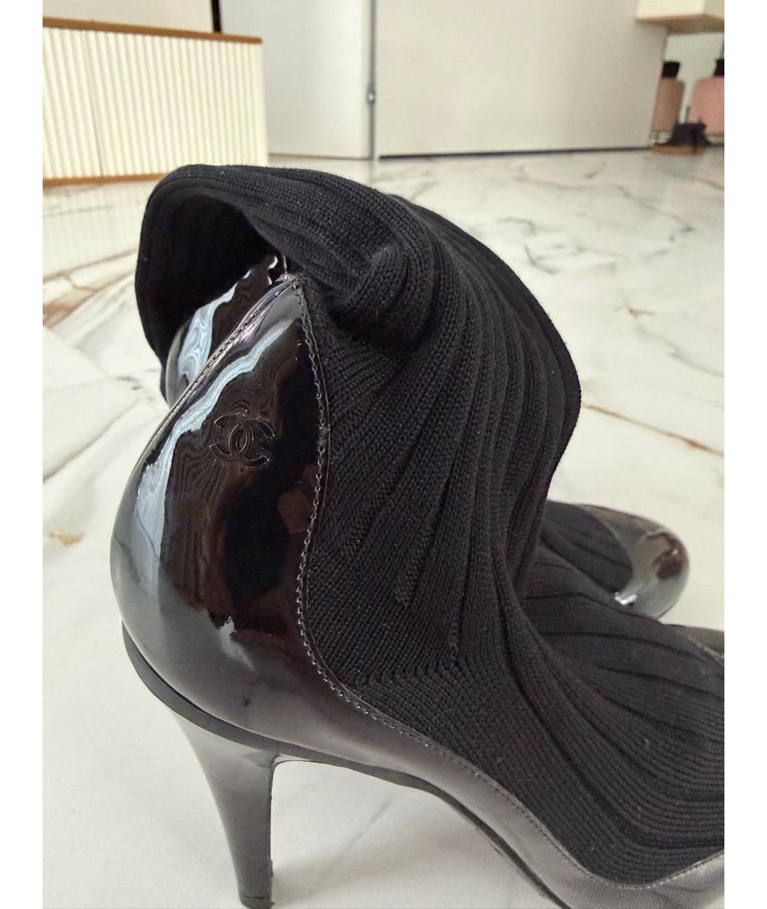 CHANEL Черные сапоги из лакированной кожи, фото 7