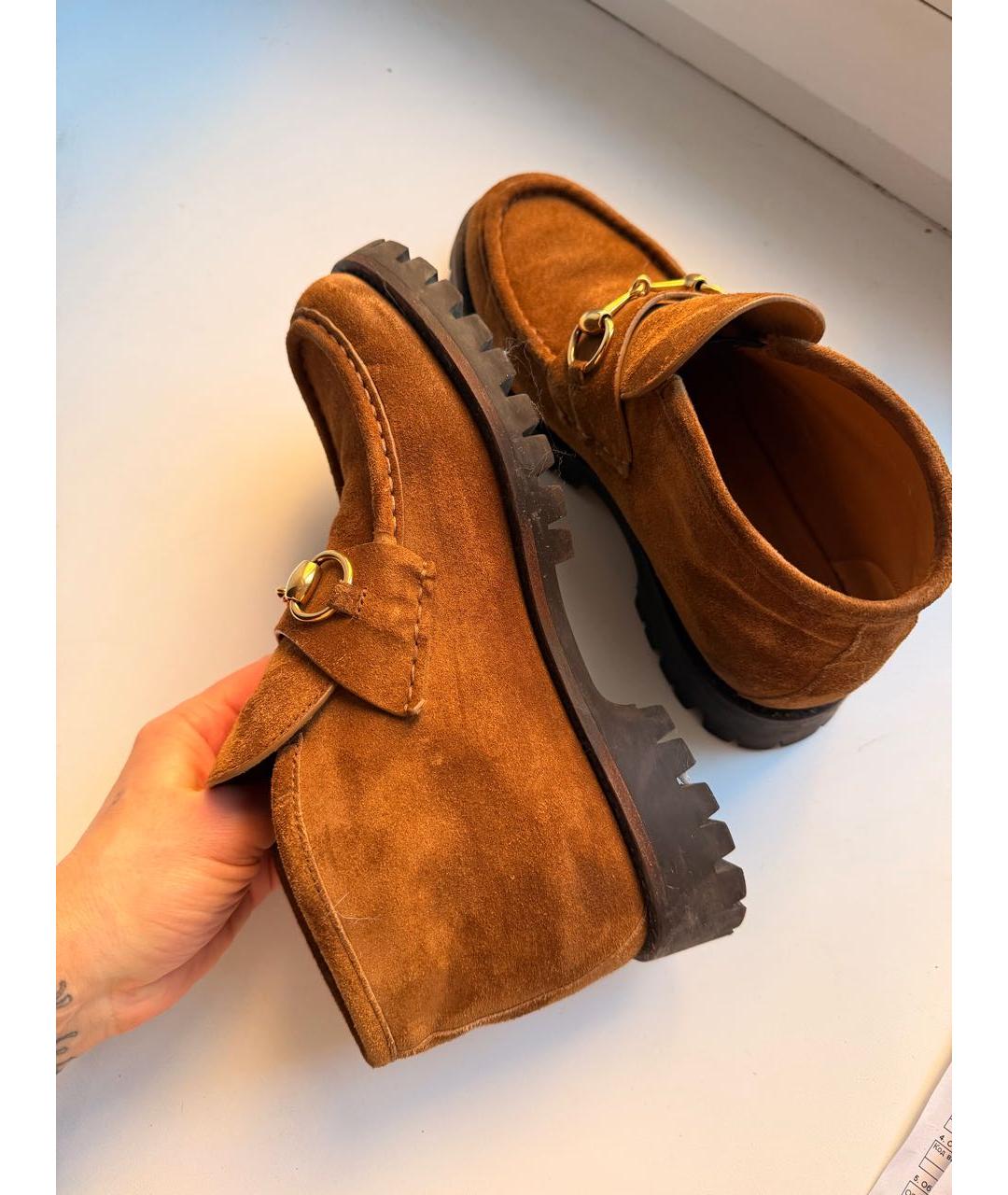 GUCCI Горчичные замшевые ботинки, фото 3