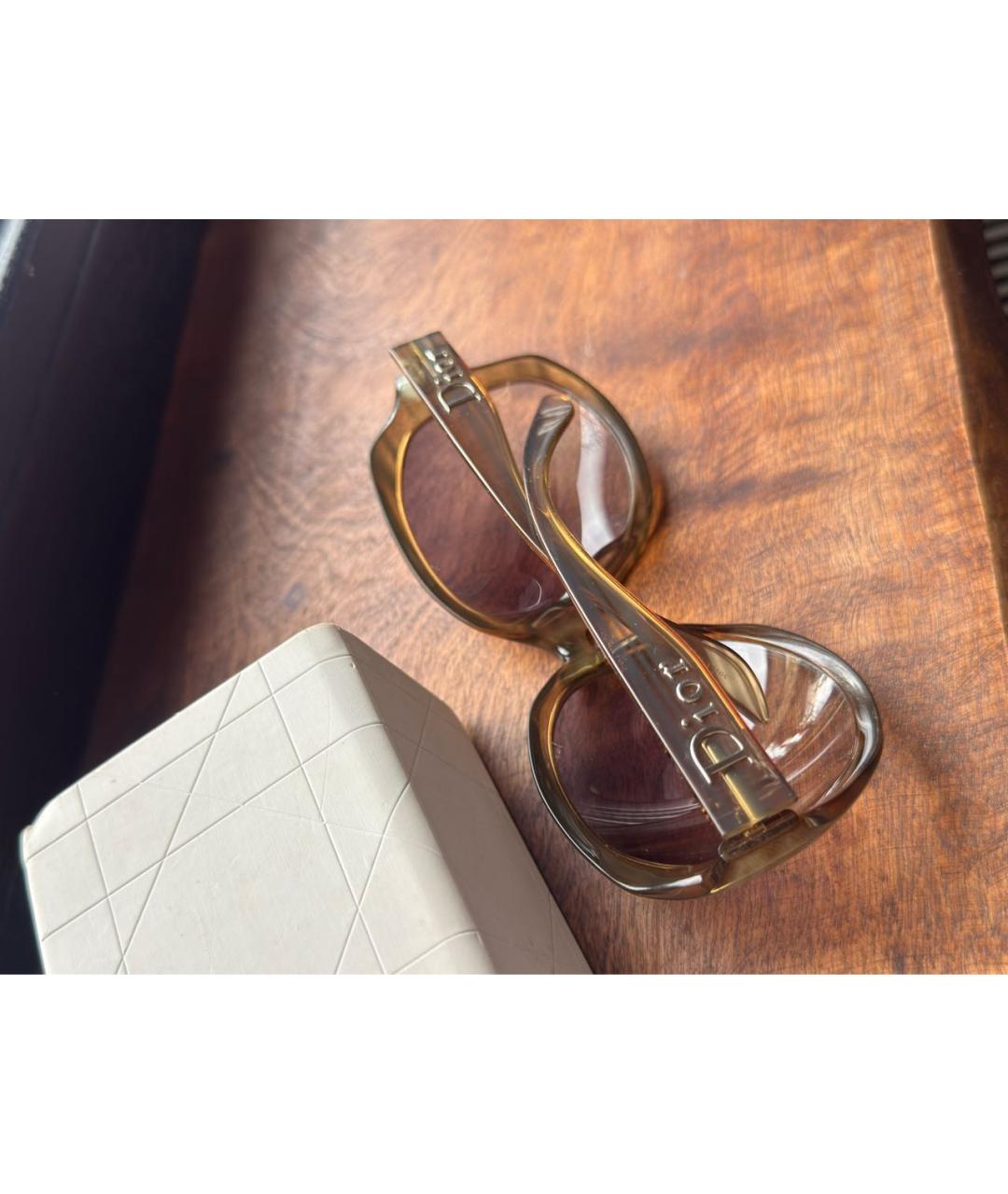 CHRISTIAN DIOR Коричневые пластиковые солнцезащитные очки, фото 4