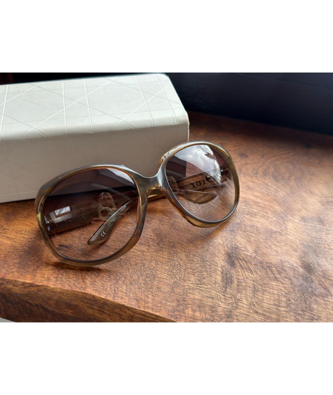CHRISTIAN DIOR Коричневые пластиковые солнцезащитные очки, фото 3