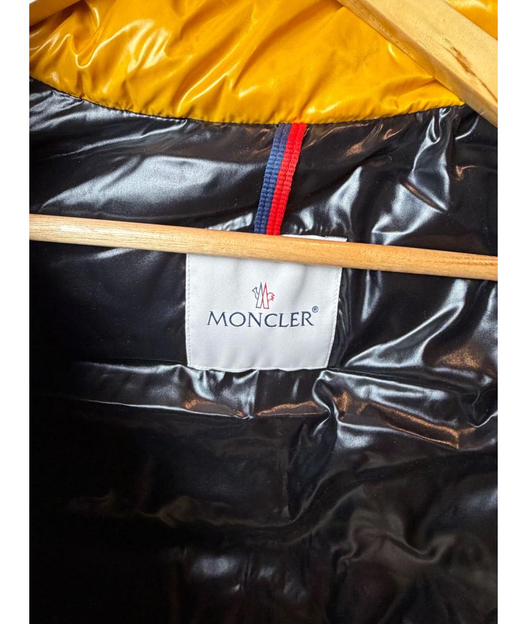 MONCLER Горчичный полиамидовый жилет, фото 8