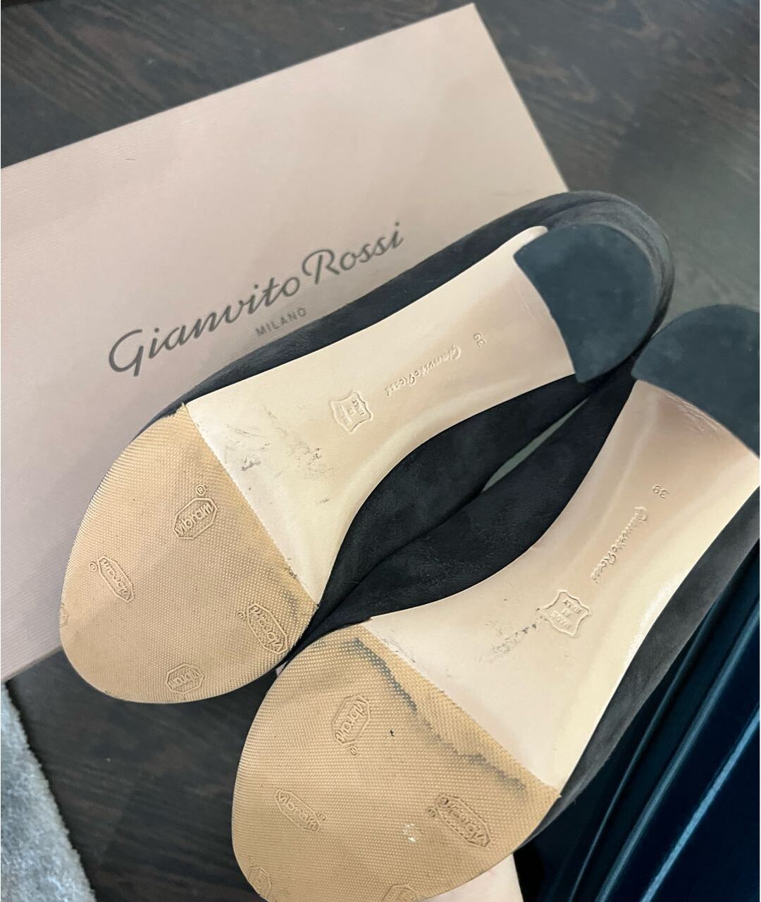 GIANVITO ROSSI Антрацитовые замшевые туфли, фото 7