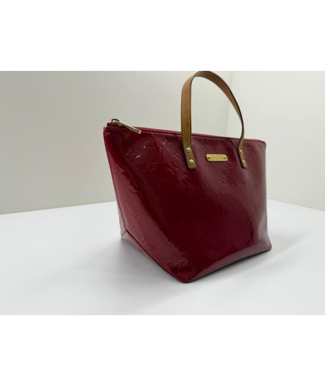 LOUIS VUITTON Красная сумка с короткими ручками из лакированной кожи, фото 4
