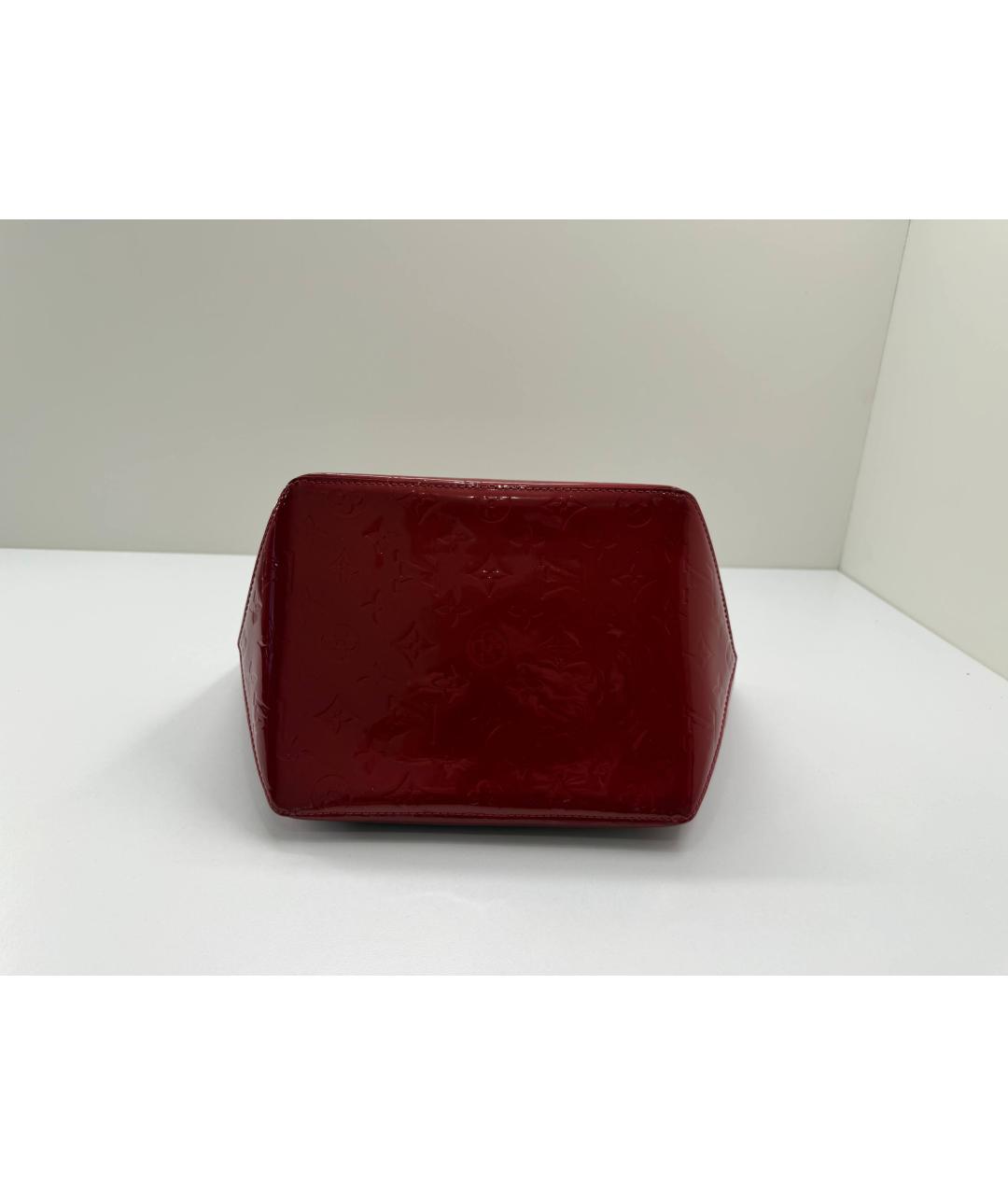 LOUIS VUITTON Красная сумка с короткими ручками из лакированной кожи, фото 9