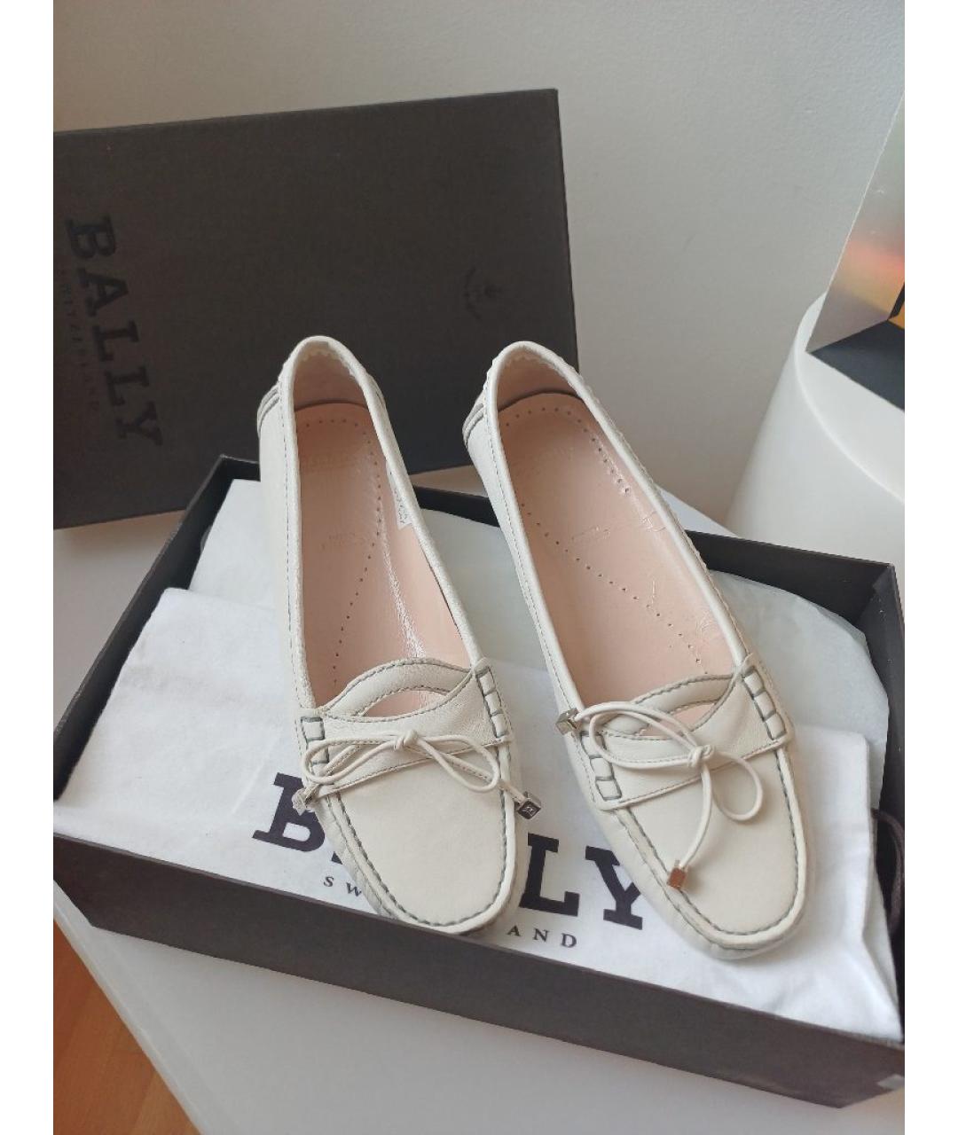 BALLY Белые кожаные мокасины, фото 3