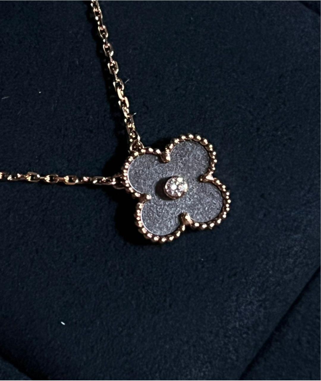 VAN CLEEF & ARPELS Серое колье из розового золота, фото 9